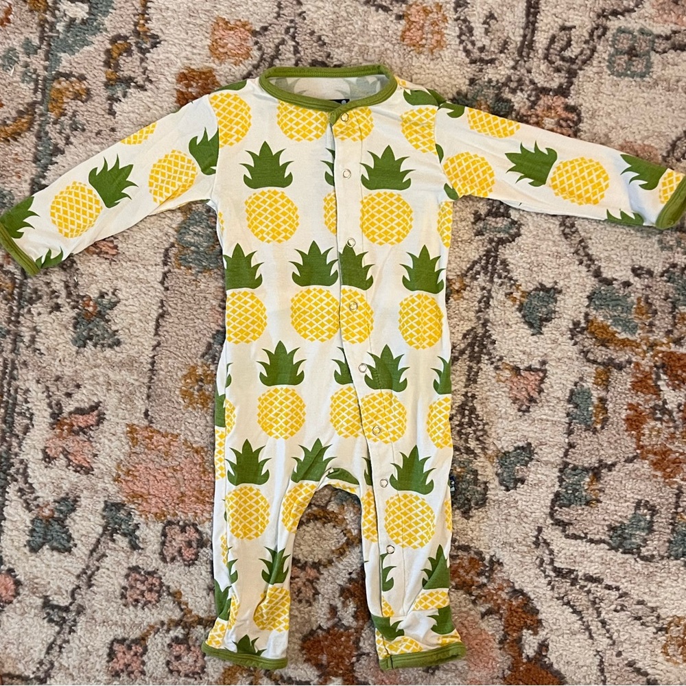 Pineapple Print Kickee Pants 3-6 mo